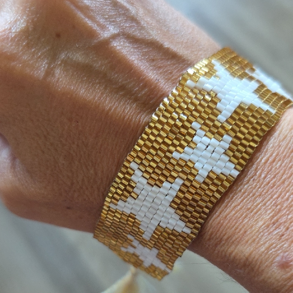 Gold and White Beaded Bracelet